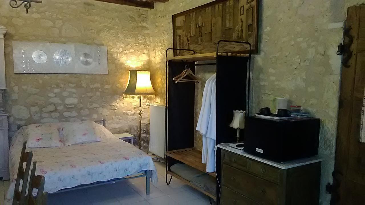 Manoir Le Cristal Futuroscope -20 Poucent Sur Les Nuitees Et -30 Pourcent Sur Le Futuroscpe ! Beaumont (Vienne) Ngoại thất bức ảnh